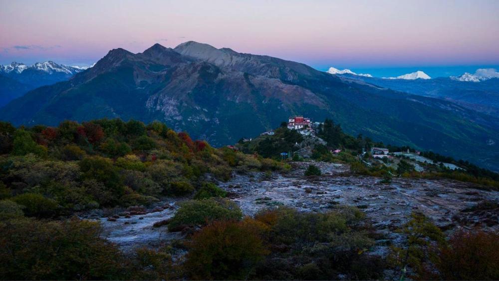 逃离拇指山地