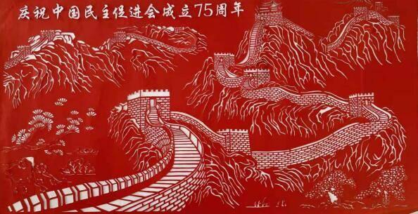 刚才看到隔壁邻居拿着一把锋利的刀把猫的头砍下了，你们说可以报案吗？游戏画面