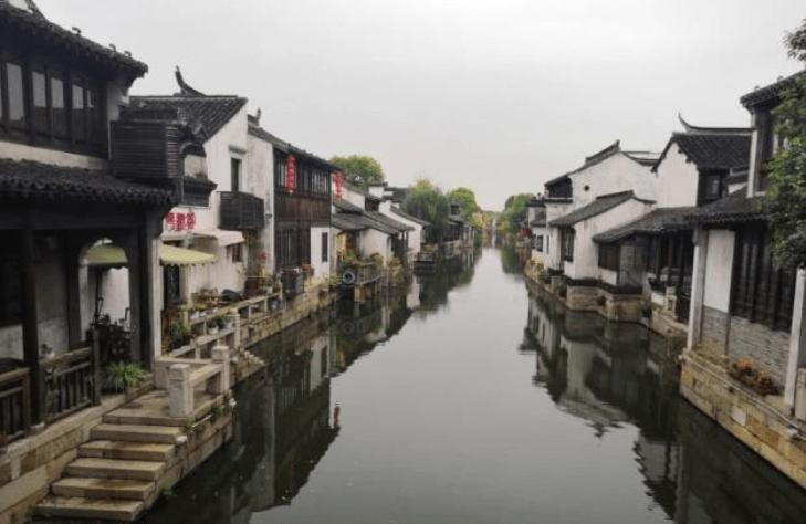 有哪些自己做起来比较简单又省钱的小家具？游戏画面